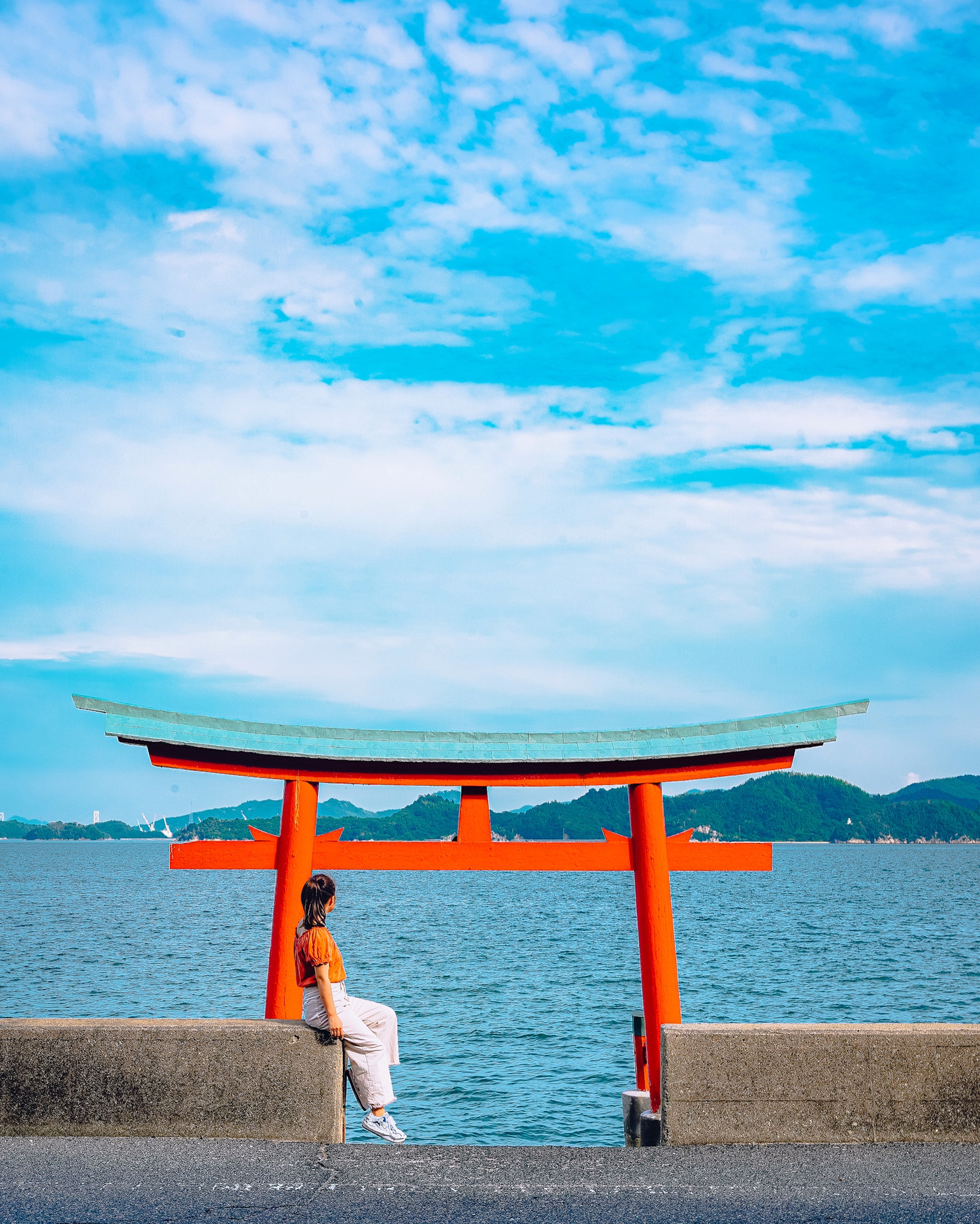 広島 突如現れる海に浮かぶ鳥居 Moe Matsuiが投稿したフォトブック Lemon8
