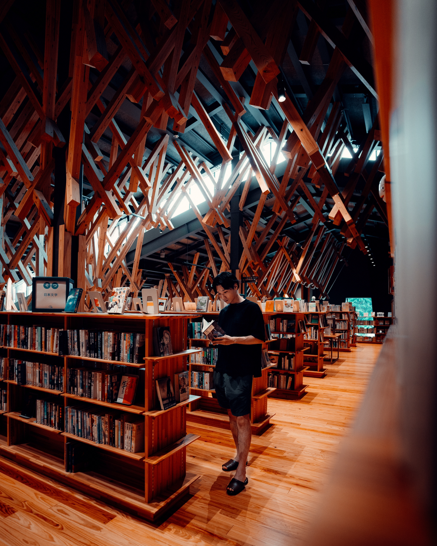 高知県 オシャレすぎる図書館 Satoshi Ksが投稿したフォトブック Lemon8