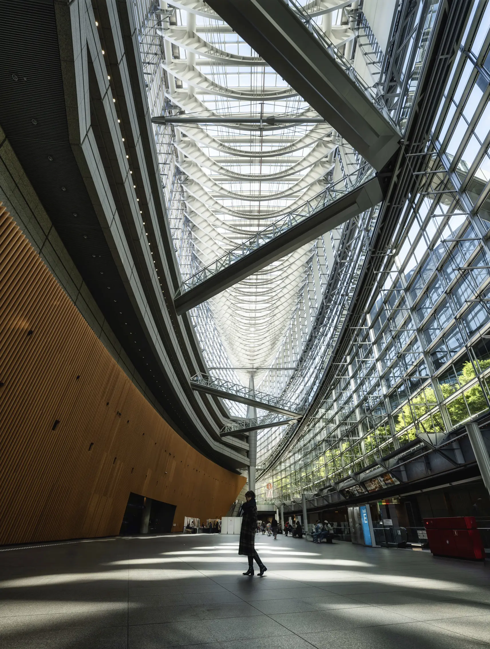 東京 東京国際フォーラムの造形美 Kumiko Naruが投稿したフォトブック Lemon8