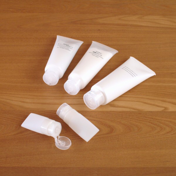 画期的な100均トラベルグッズ セリアのシリコン製 詰め替え容器に感動 Usagi Worksが投稿したフォトブック Lemon8