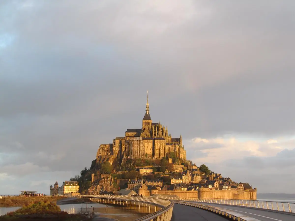 フランスの世界遺産モン サン ミッシェルの観光ポイント トモカズが投稿した記事 Lemon8