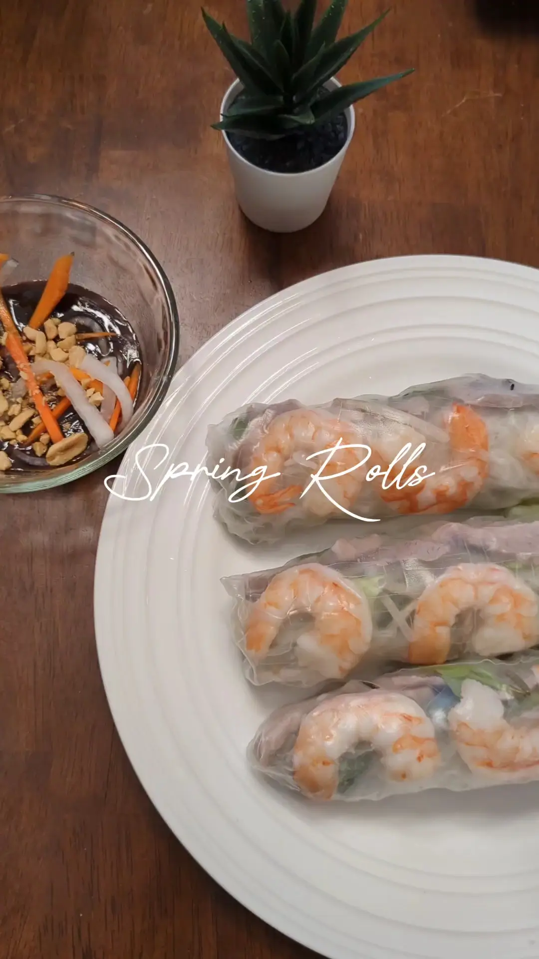 Vietnamese Fresh Spring Rolls (Shrimp & Smoked Salmon) - Farah J. Eats