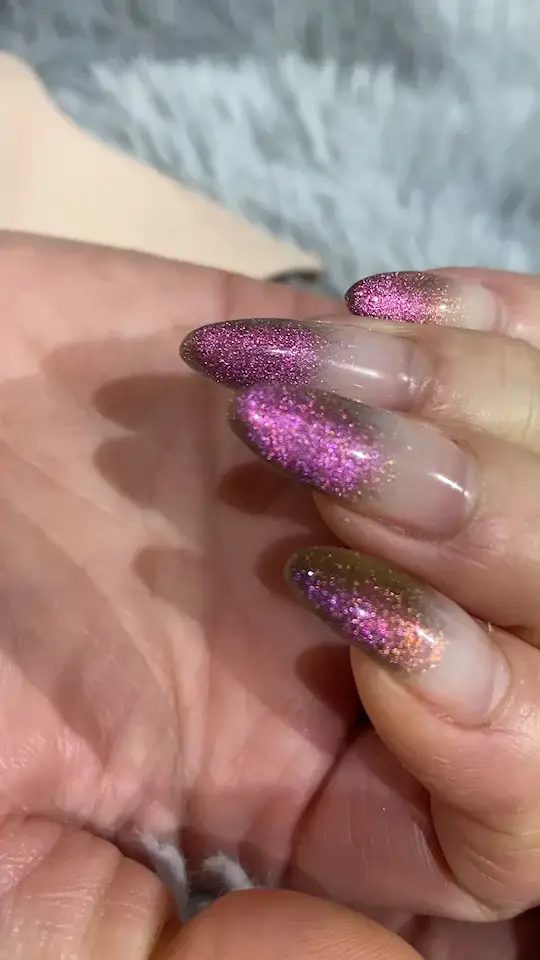 カメレオンマグネットネイル❣️ | satomiーigariの投稿動画 | Lemon8 