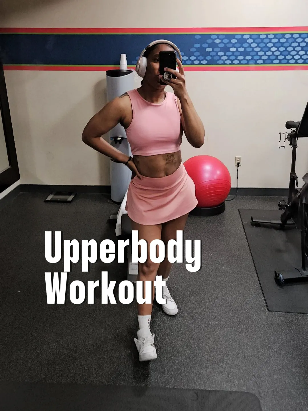 Upperbody workout (vacation gym)  Video published by Jerrica J