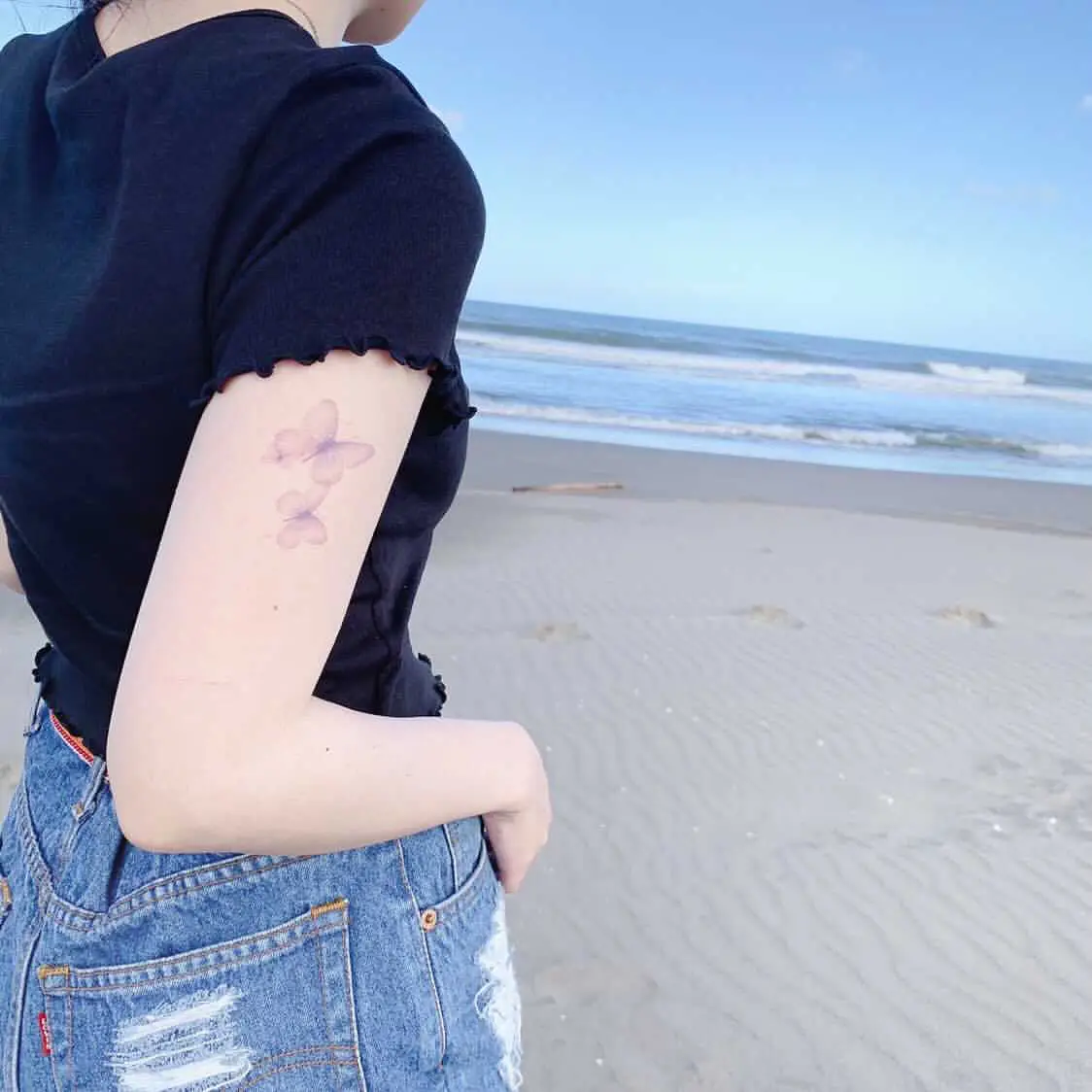 この蝶々をつけて海に行きたい タトゥーシールルックブック Irodore タトゥーシールが投稿したフォトブック Lemon8