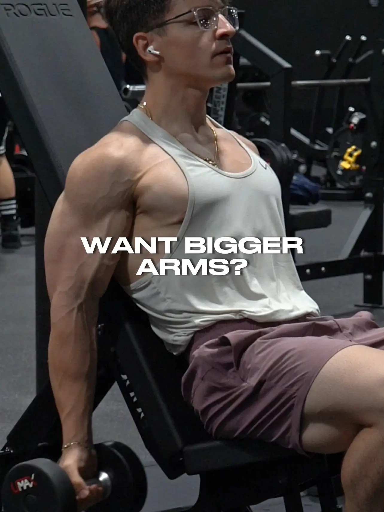 I wanted massive arms so i trained them everyday for 30 days….. #gym #