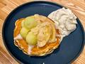 桃とメロンを一度に味わえるパンケーキと、ブックコーディネーターが選ぶオススメ本で過ごす、ゆったり時間の画像