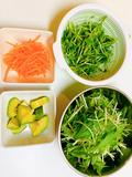 サバとクルミのグリーンサラダ。ビタミンたっぷり、免疫力アップ！の画像