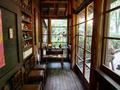 【軽井沢】緑に囲まれた絶景席で頂く、どこか懐かしい気持ちになるカフェ|入口の画像