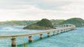 【山口県】絶景！コバルトブルーに輝く角島大橋の画像